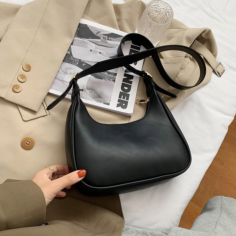Retro Shoulder Messenger Dumpling Bag - TheFindsByAzlan