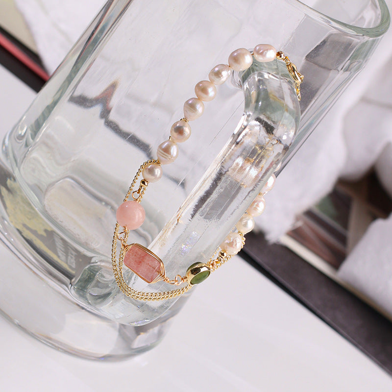 Strawberry Pearl Crystal Bracelet - TheFindsByAzlan