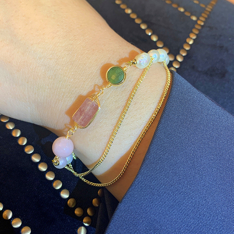 Strawberry Pearl Crystal Bracelet - TheFindsByAzlan