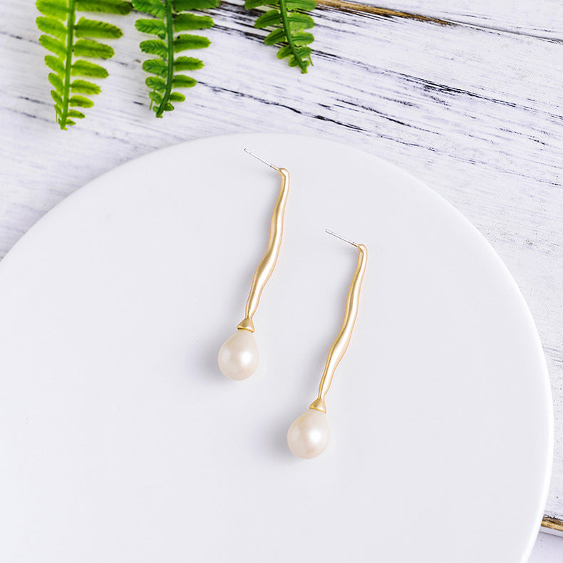 Pearl Drop Earrings - TheFindsByAzlan