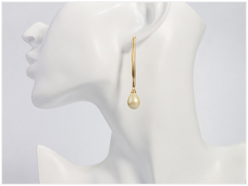 Pearl Drop Earrings - TheFindsByAzlan